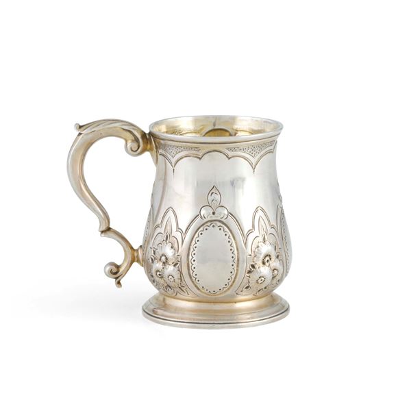 Mug. Londra 1748. Marchio dell’argentiere parziale di difficile lettura