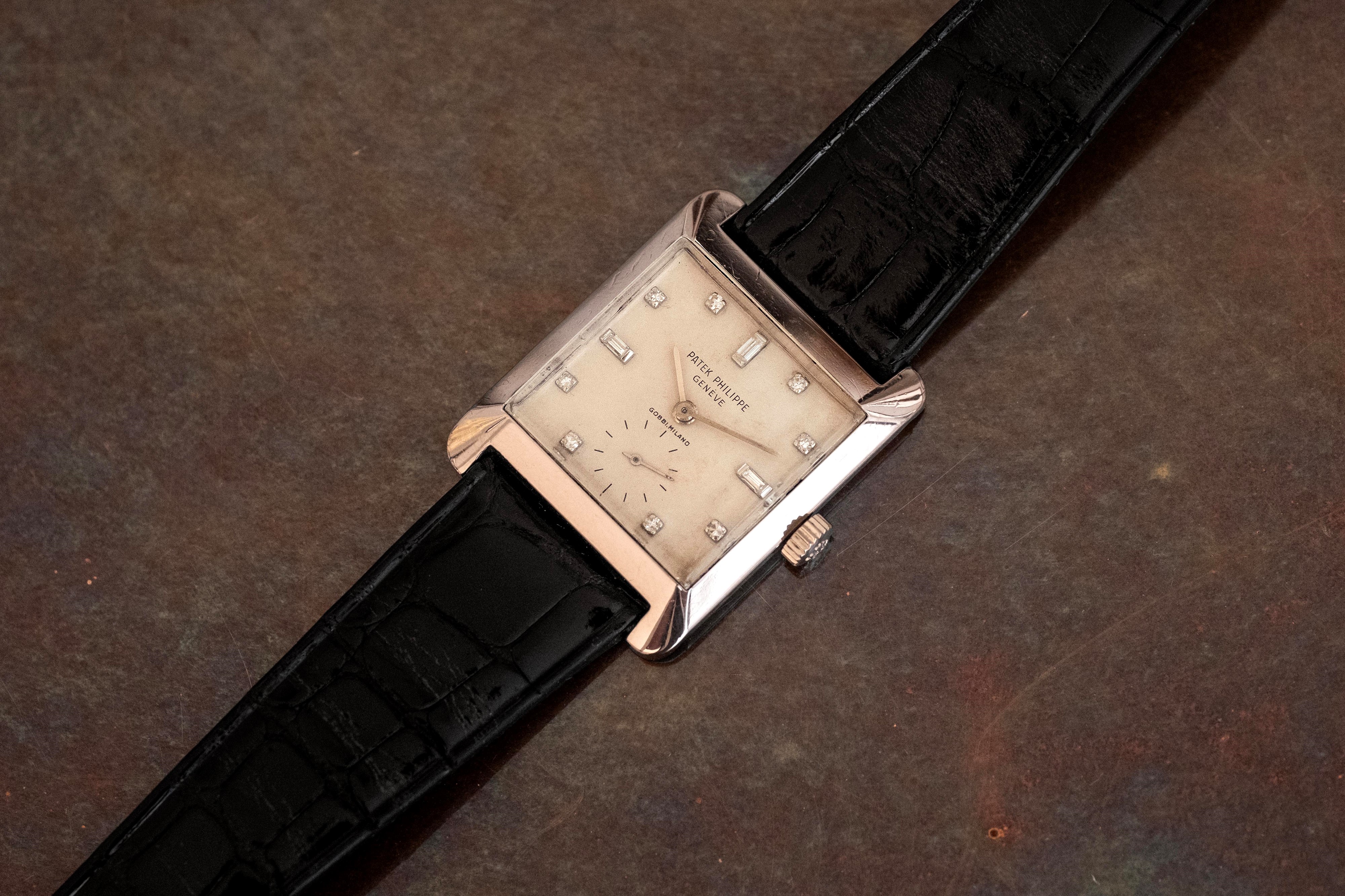 Patek Philippe - Carrè Ref. 2488 in oro bianco 18k con quadrante argentè firmato "Gobbi Milano"