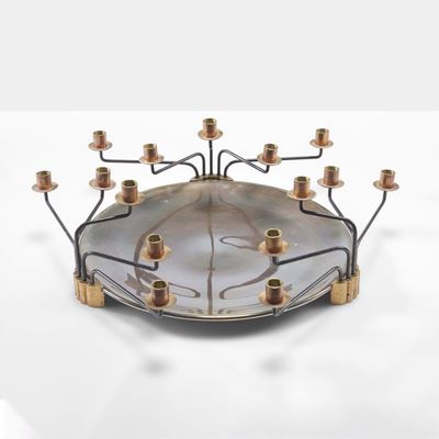Candelabro a quindici fiamme in argento 999 con elementi in bronzo e metallo laccato