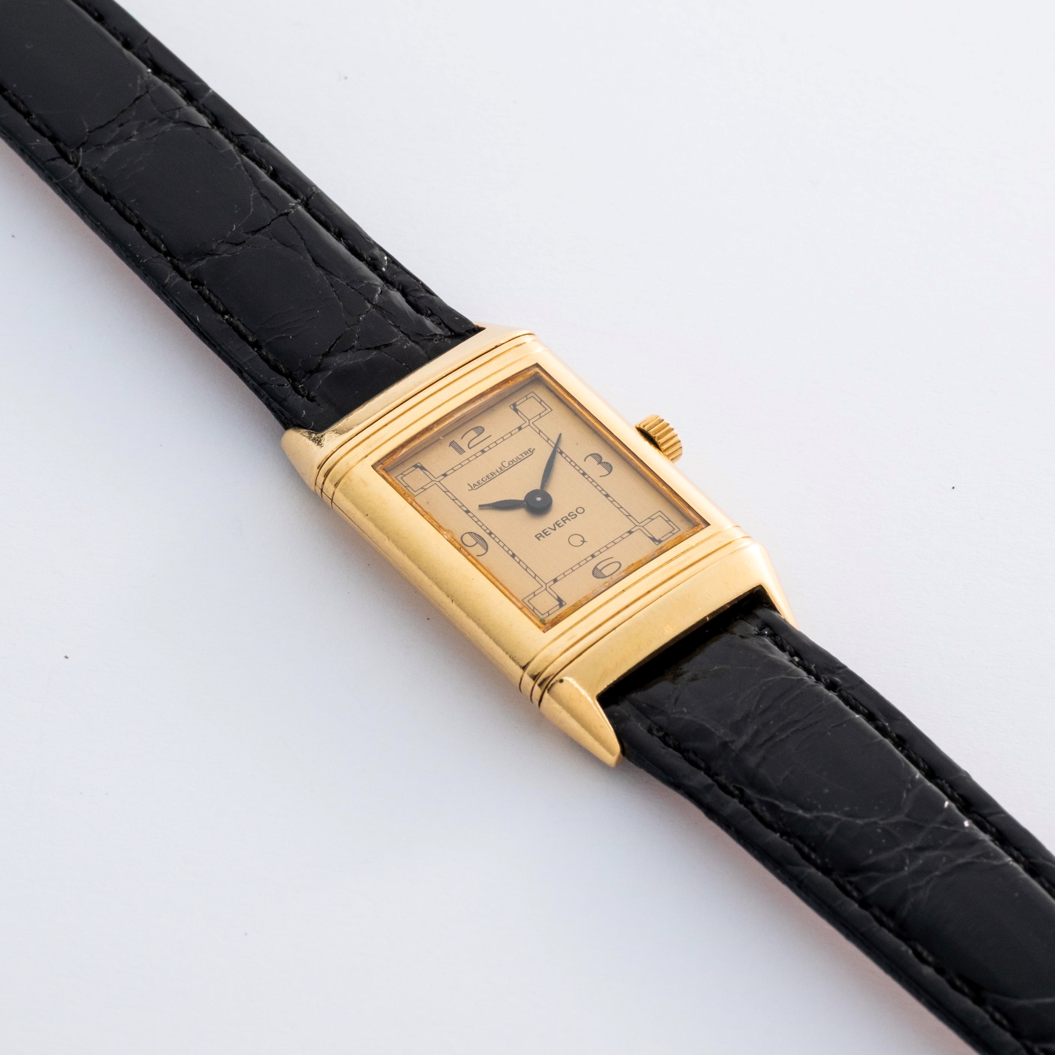 Jaeger-lecoultre - Reverso in oro giallo 18k con quadrante champagne e numeri arabi (circa 1990)