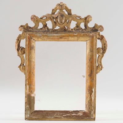 Cornice in legno intagliato e dorato, XIX secolo