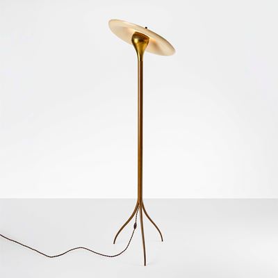 Lampada da terra in ottone laccato con diffusore orientabile