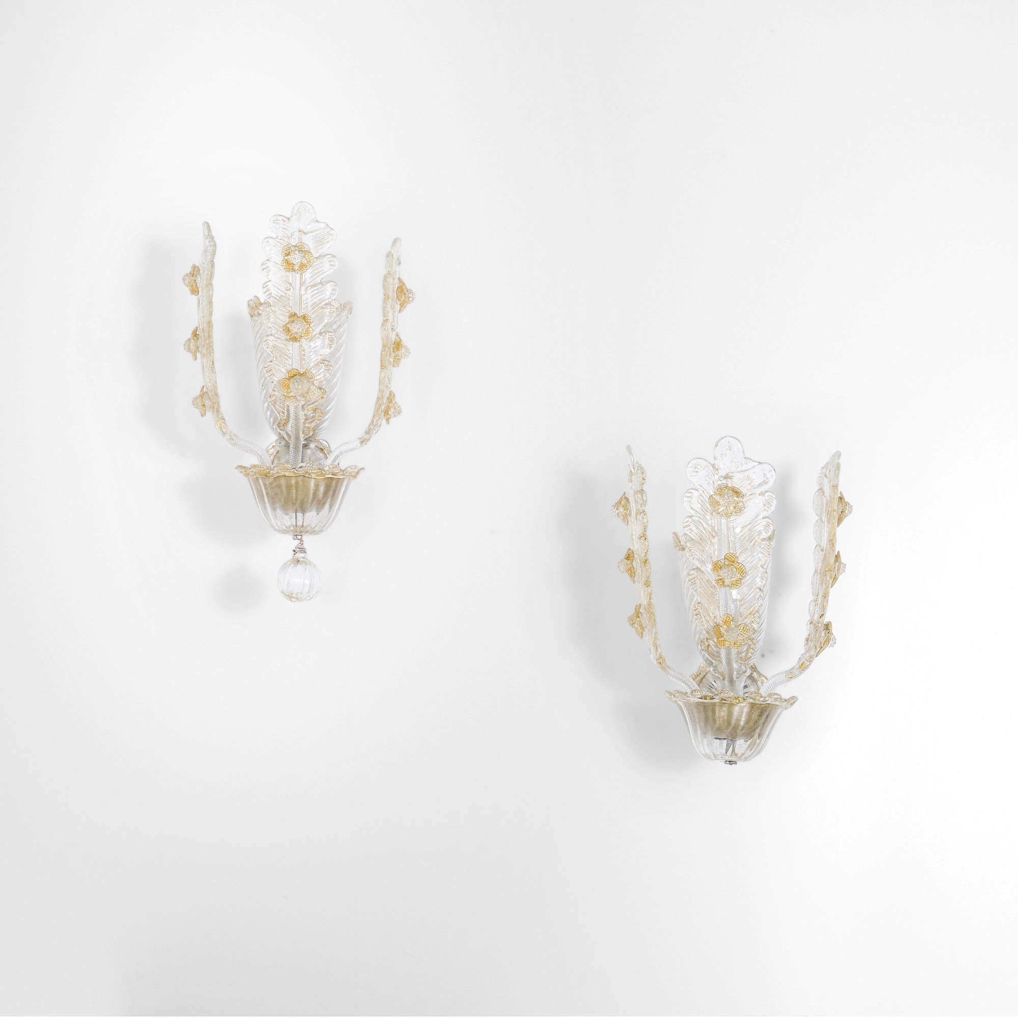Barovier e Toso - Due lampade da parete in vetro di Murano con inclusioni d’oro