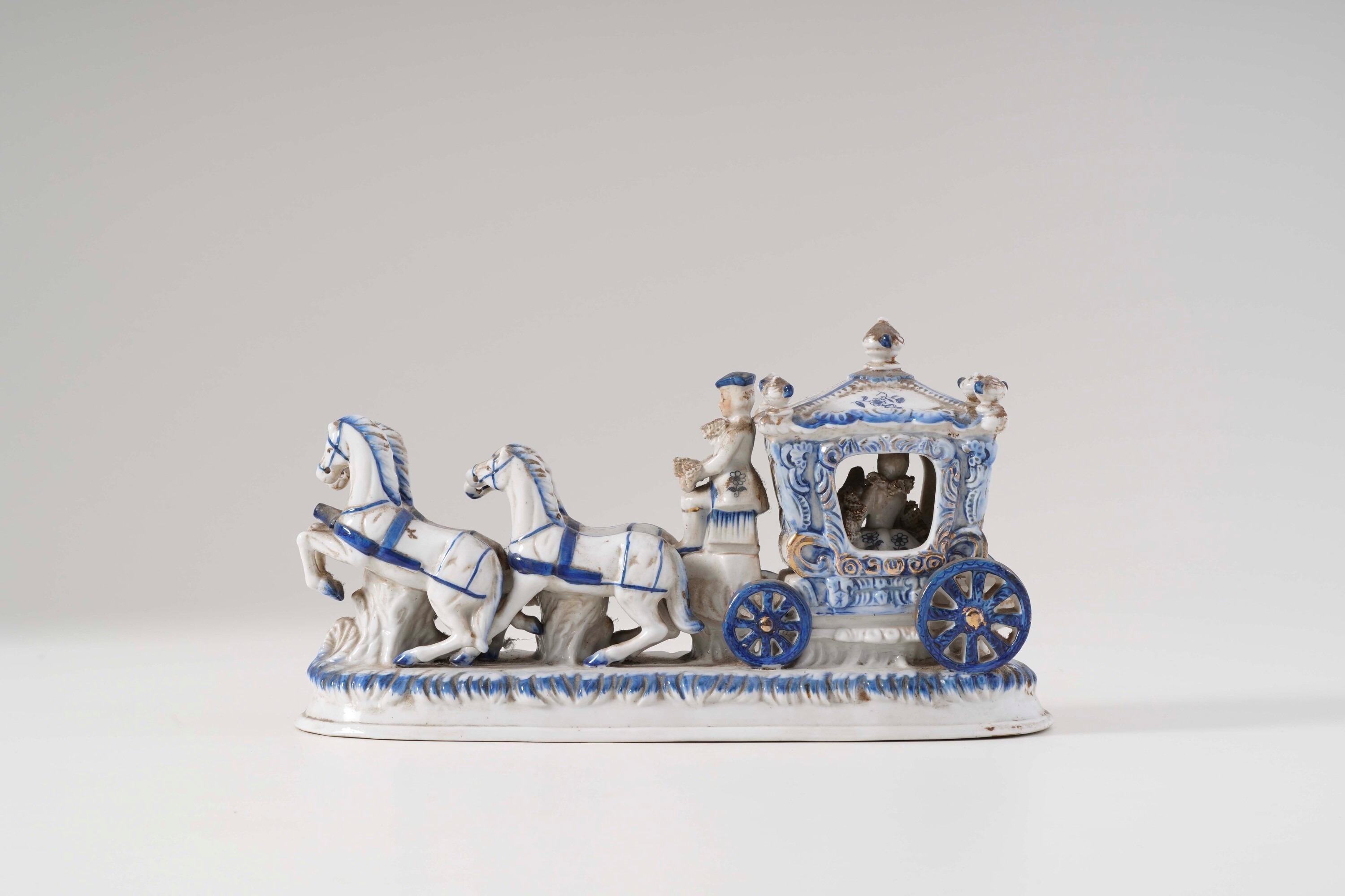 Porcellana, Gruppo con carrozza reale con due coppie di cavalli, XX secolo