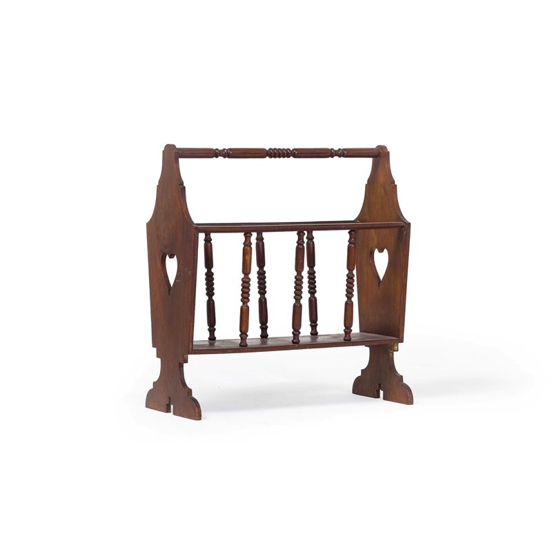 Portariviste in legno intagliato  - Auction Antiques - Cambi Casa d'Aste