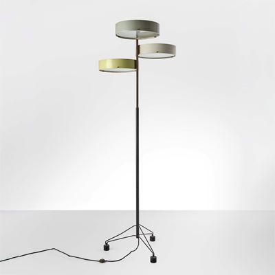 Lampada da terra in ottone, metallo laccato e vetro satinato