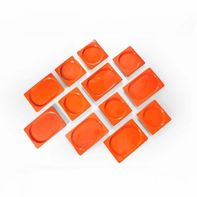 Dodici piatti mod. Tondo/Quadro in ceramica smaltata