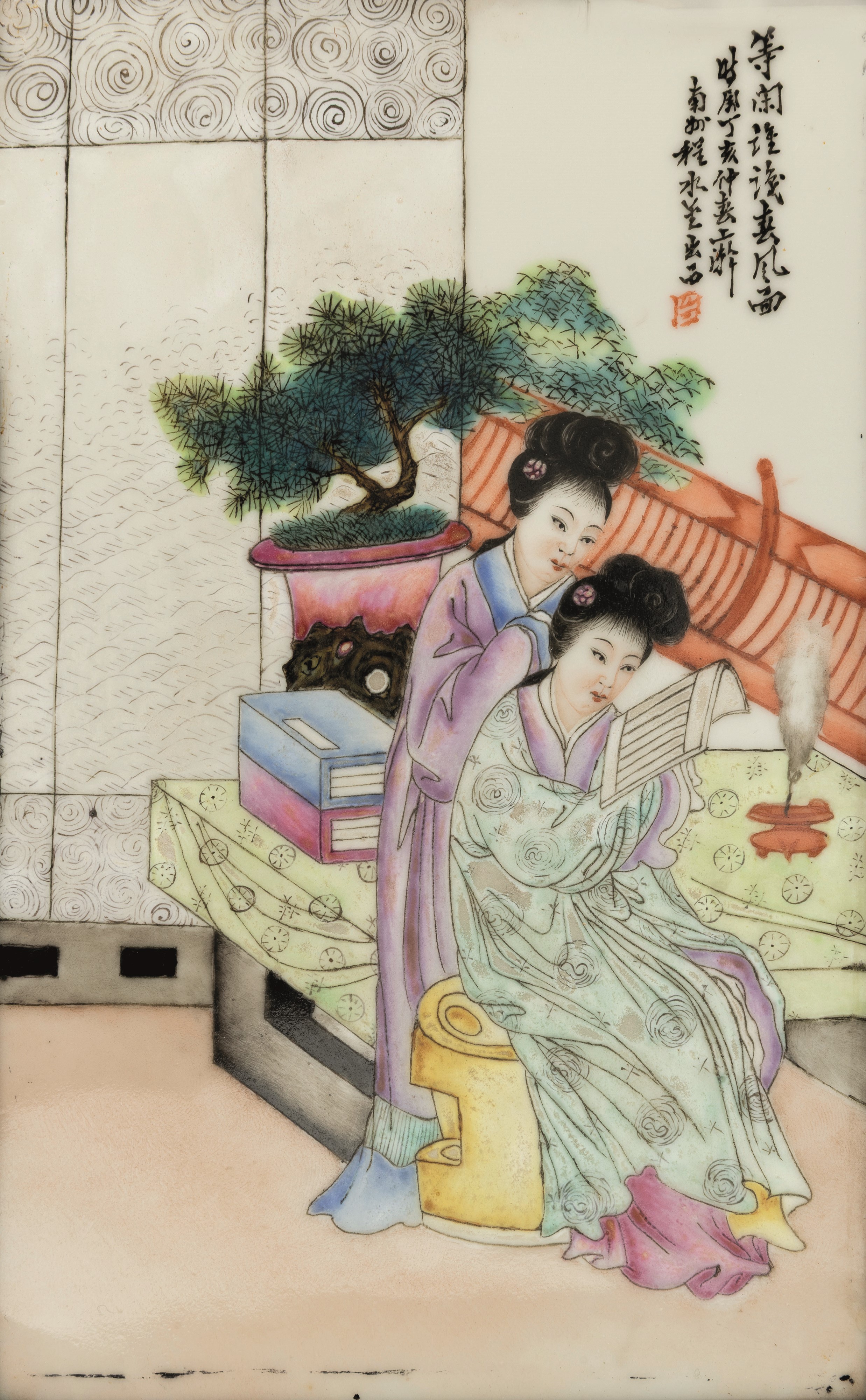 Cina (Repubblica), Quattro placche in porcellana con scene di fanciulle e iscrizioni