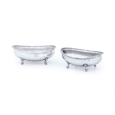 F.lli Zaramella, Coppia di saliere in argento, argenteria italiana della prima metà del XX secolo