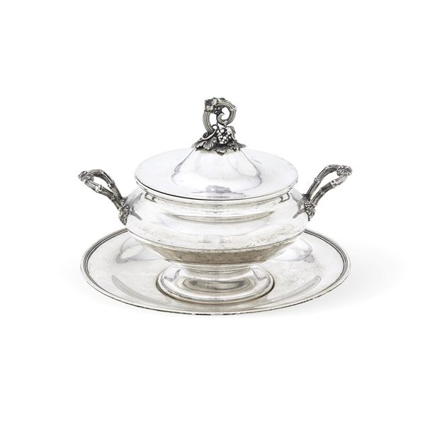 Tazza da puerpera. Genova, XIX secolo. Marchio mauriziano in uso dal 1825 al 1872
