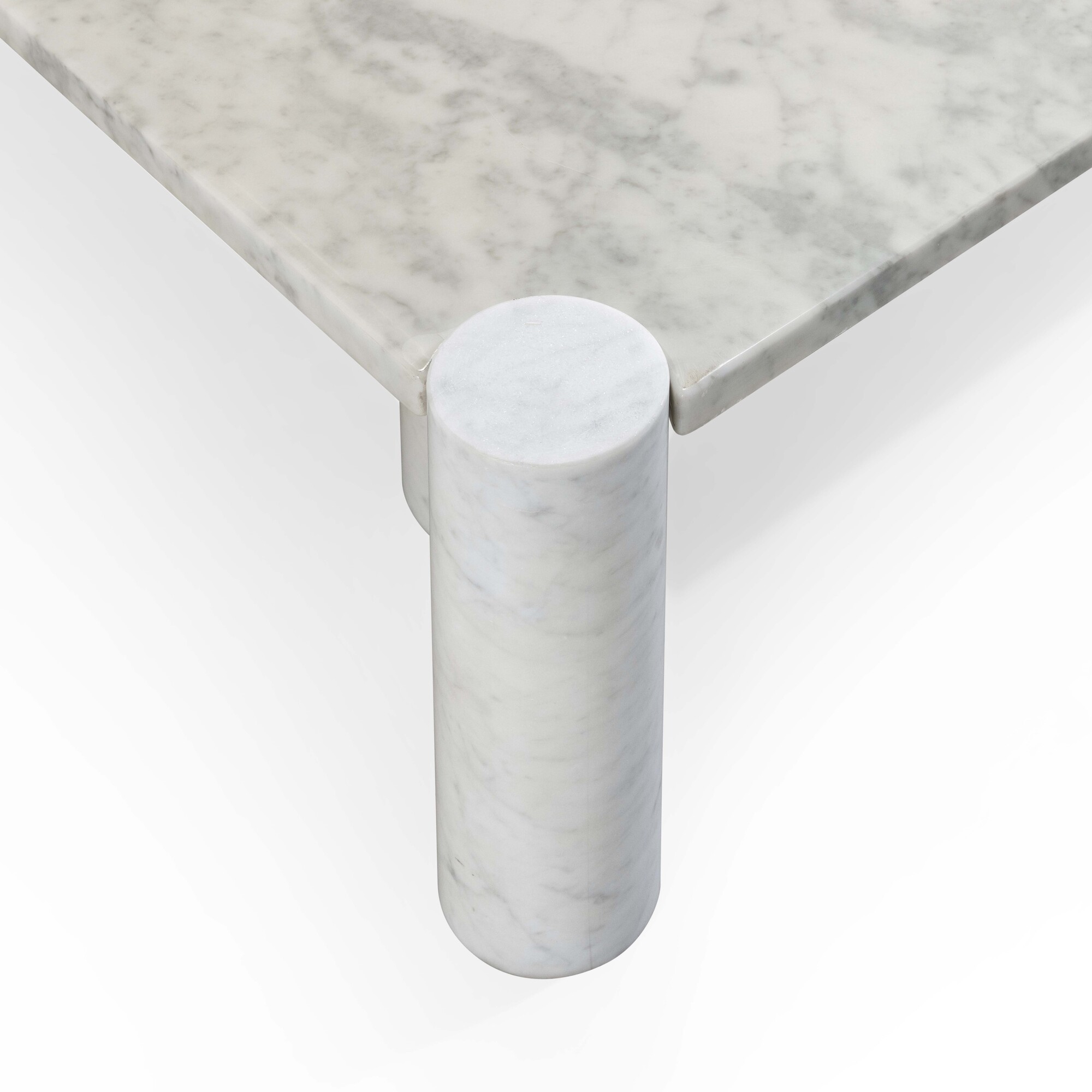 Gae Aulenti - Tavolo basso mod. Jumbo in marmo di Carrara
