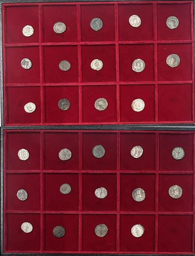 Lotto di quattordici monete imperiali romane (denari e antoniniani), argento e mistura
