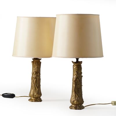 Coppia di lampade Liberty, metallo dorato, XX secolo