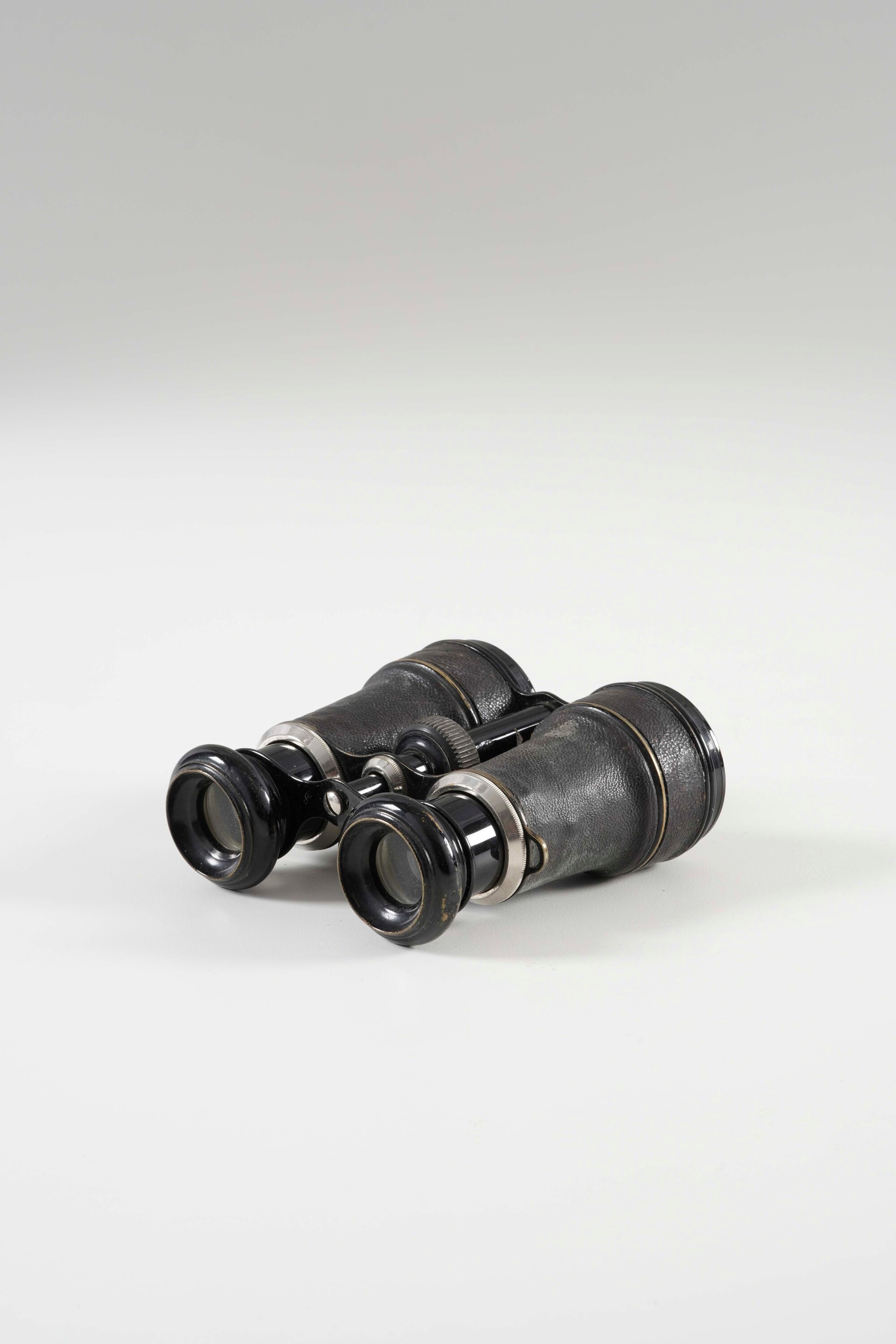 Binocolo da teatro, con custodia in pelle