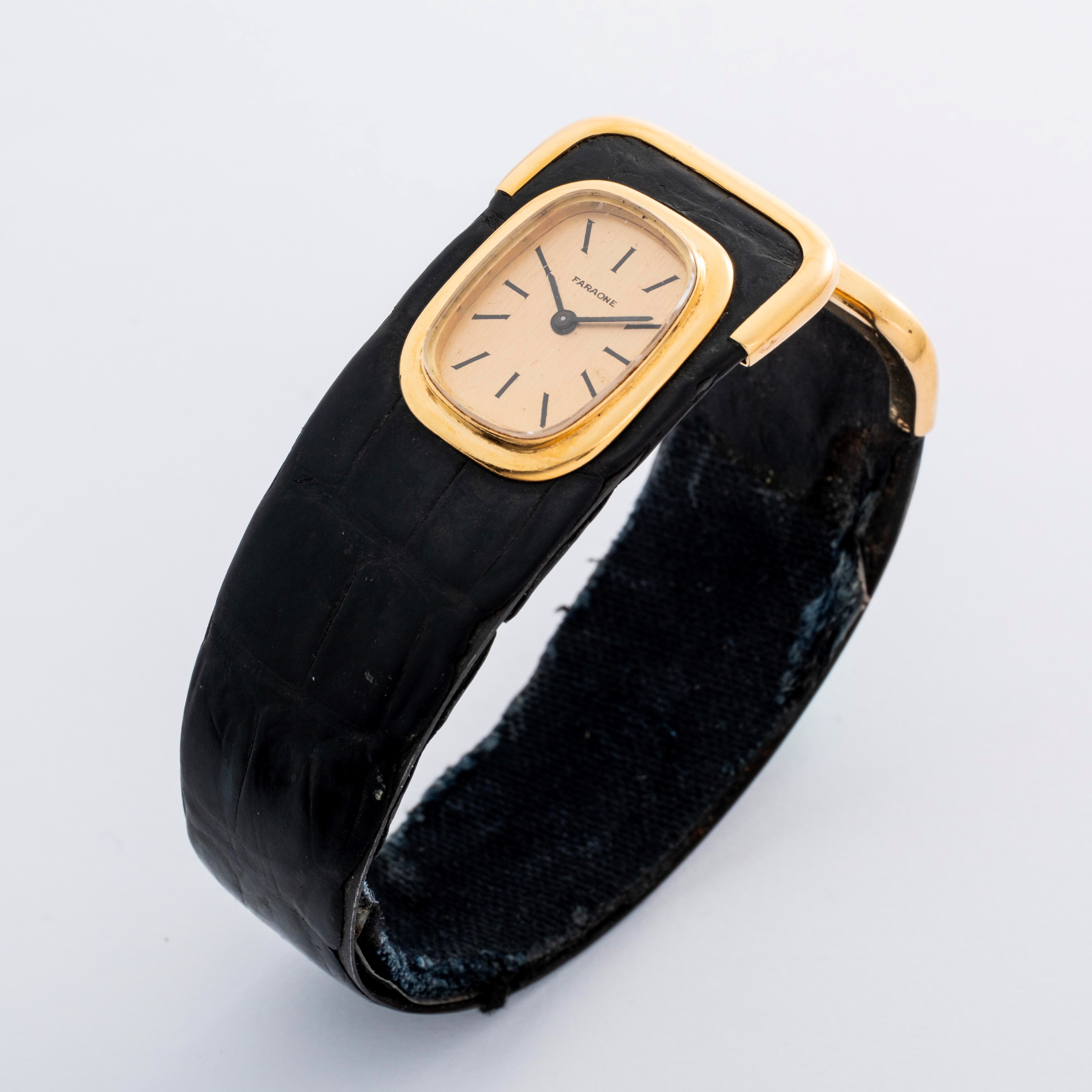 Eberhard & Co - Cuff Watch Duoplan in oro giallo 18k con quadrante champagne firmato “Faraone”, c...