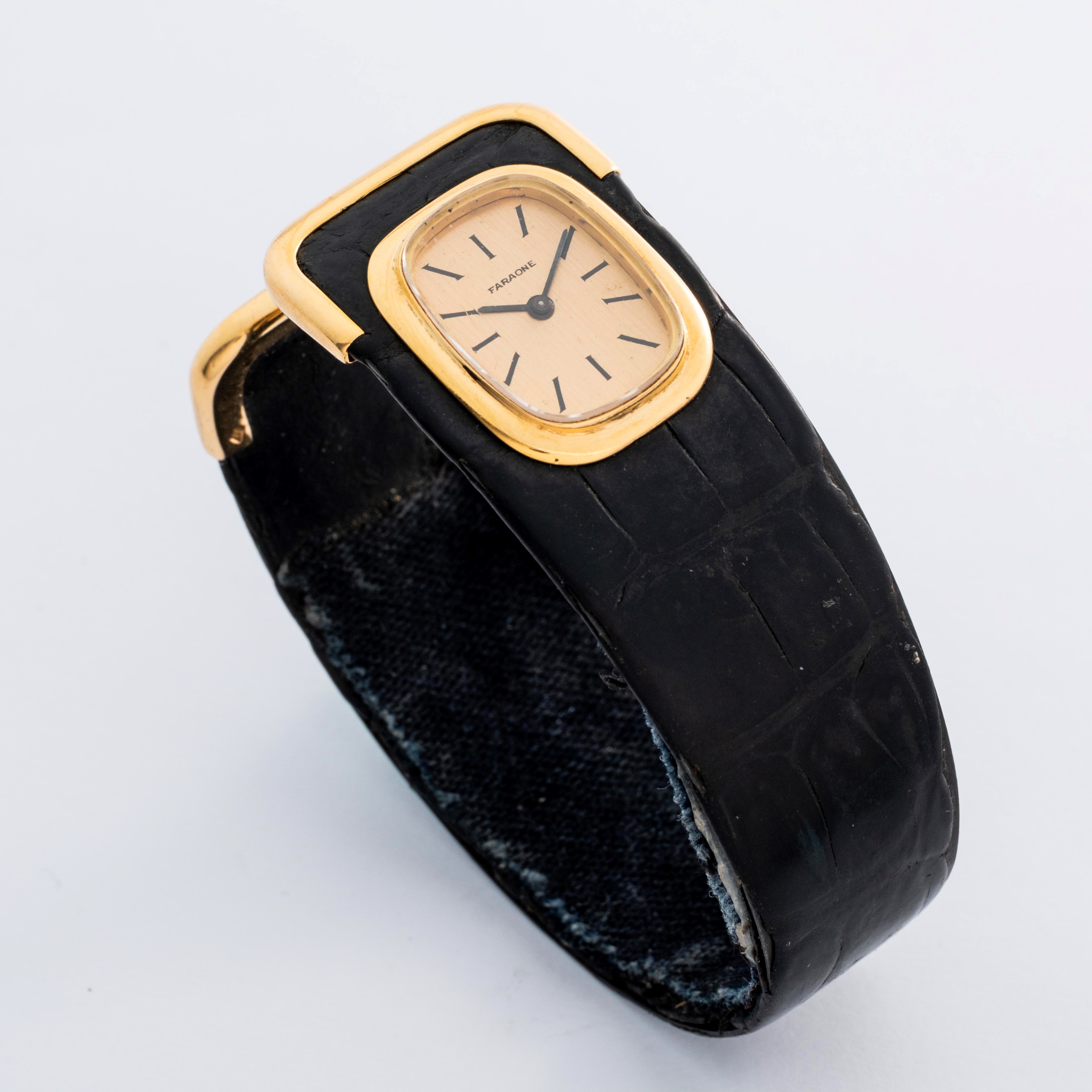 Eberhard & Co - Cuff Watch Duoplan in oro giallo 18k con quadrante champagne firmato “Faraone”, c...