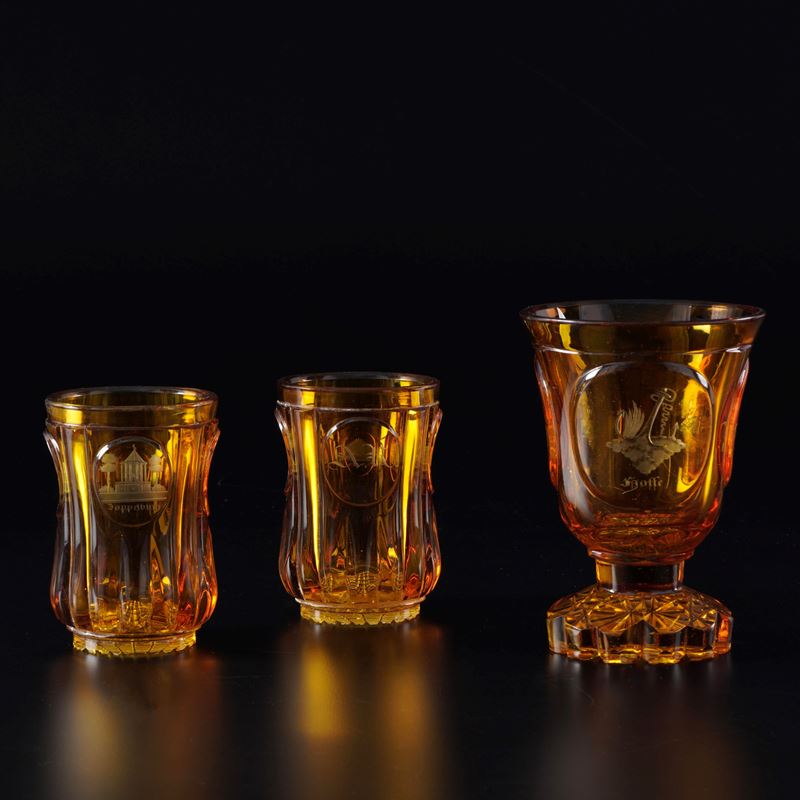 Tre bicchieri. Boemia, XIX secolo.  - Auction Majolica and Porcelain - Cambi Casa d'Aste