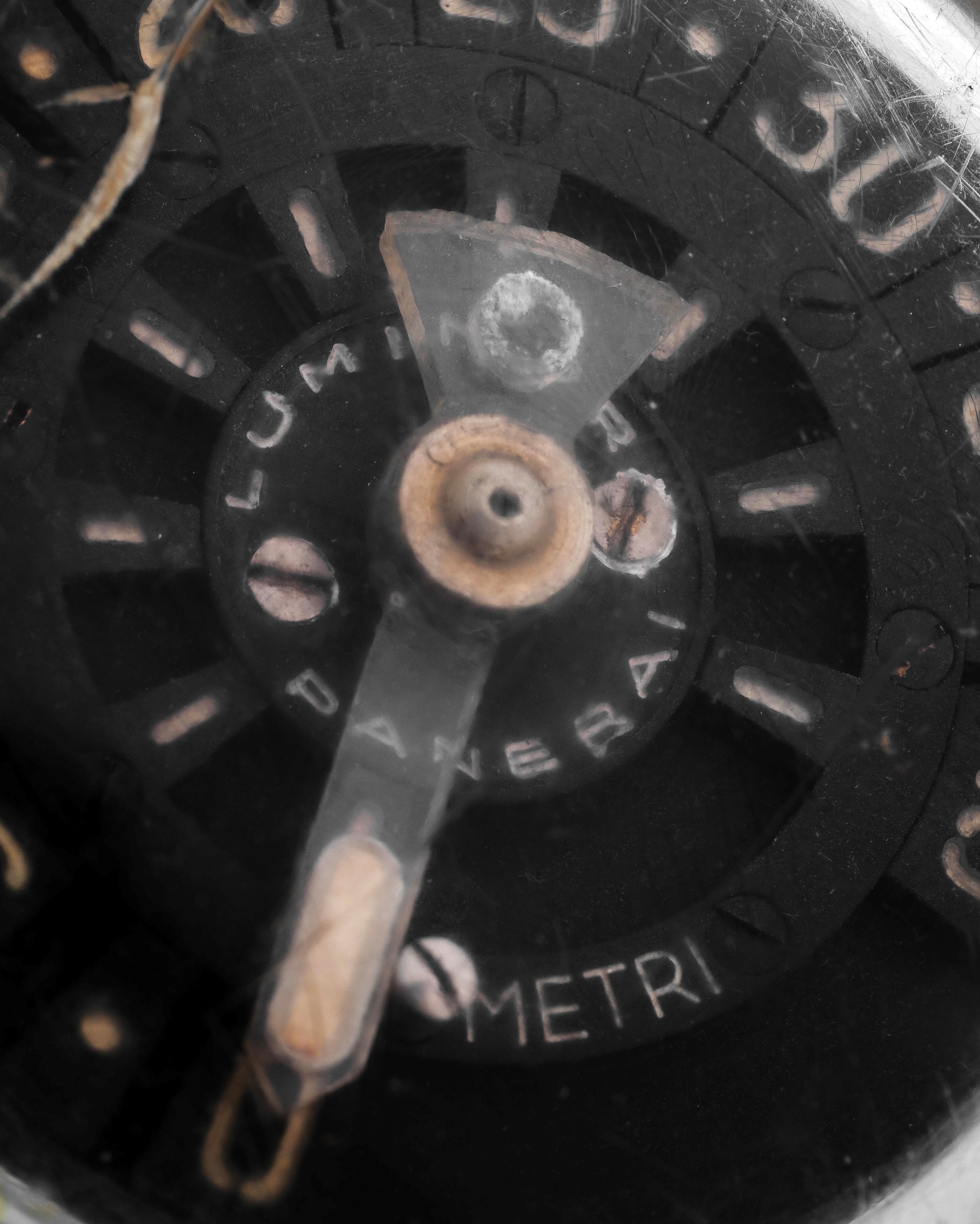 Officine Panerai - Profondimetro Luminor in acciaio con quadrante nero opaco (scala 5–40 metri), ...