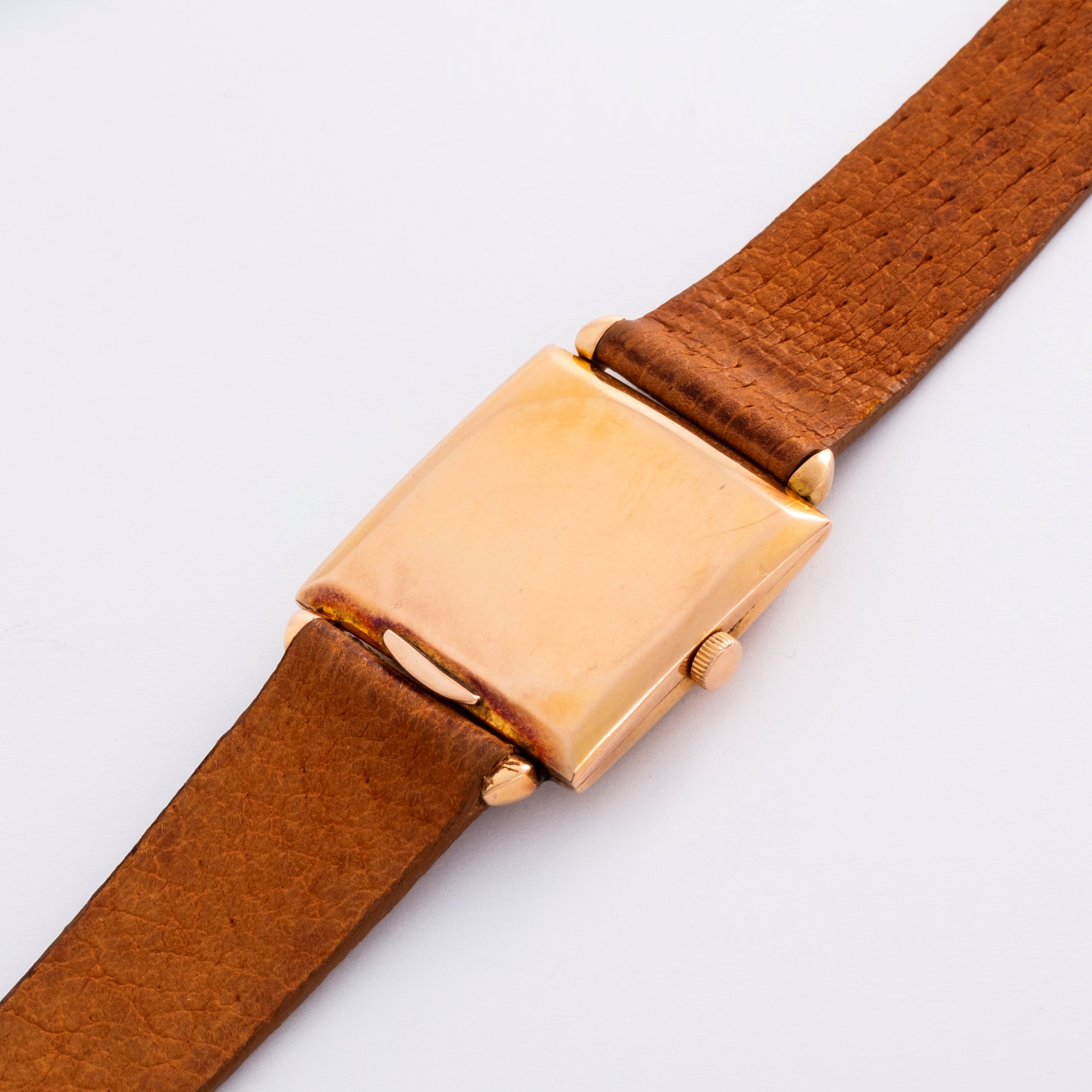 Patek Philippe - Orologio da polso forma Solo tempo Ref. 1432 in oro rosa 18k, circa 1940
