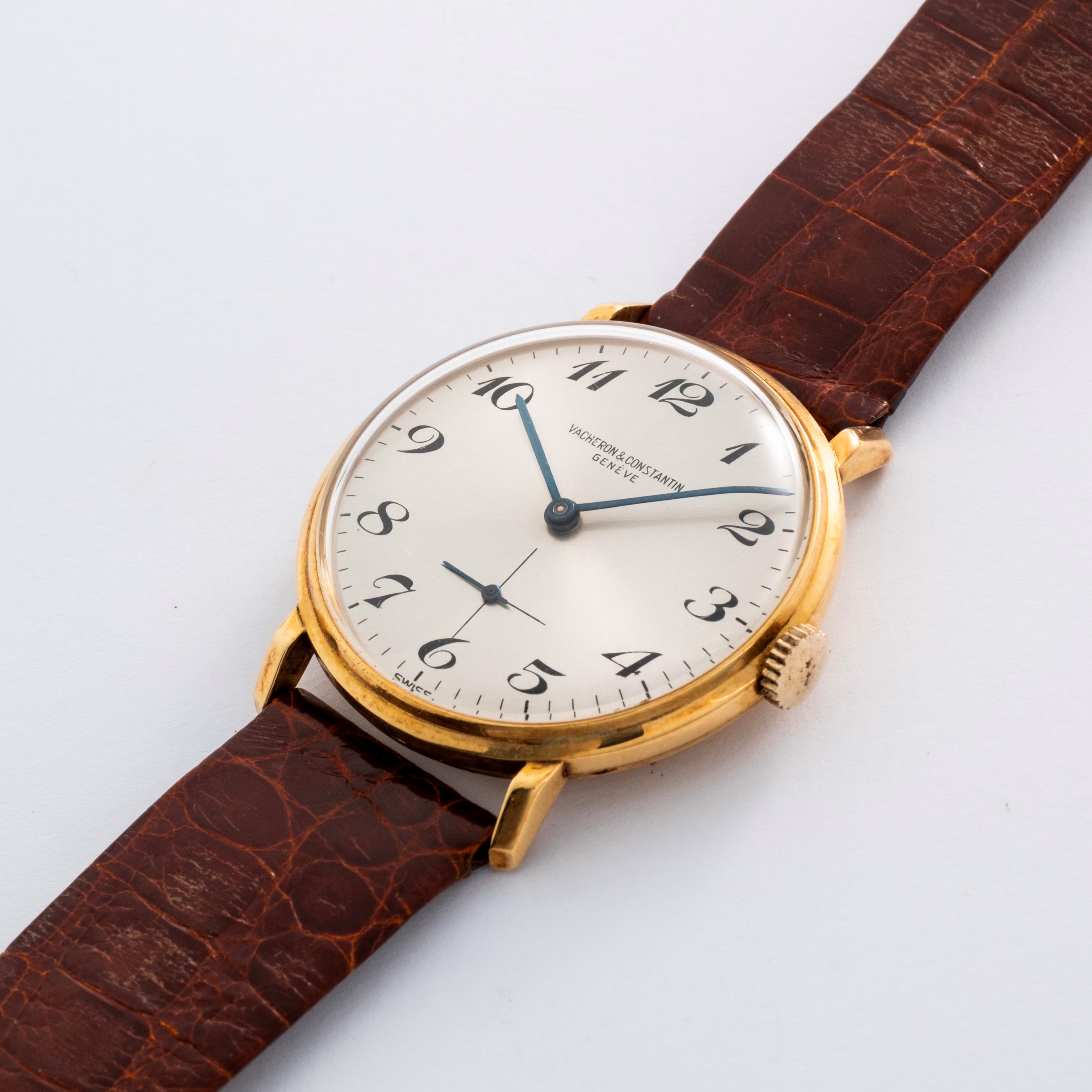 Vacheron & Constantin - Patrimony ref. 6780 in oro giallo 18k con quadrante argentè Soleil e picc...
