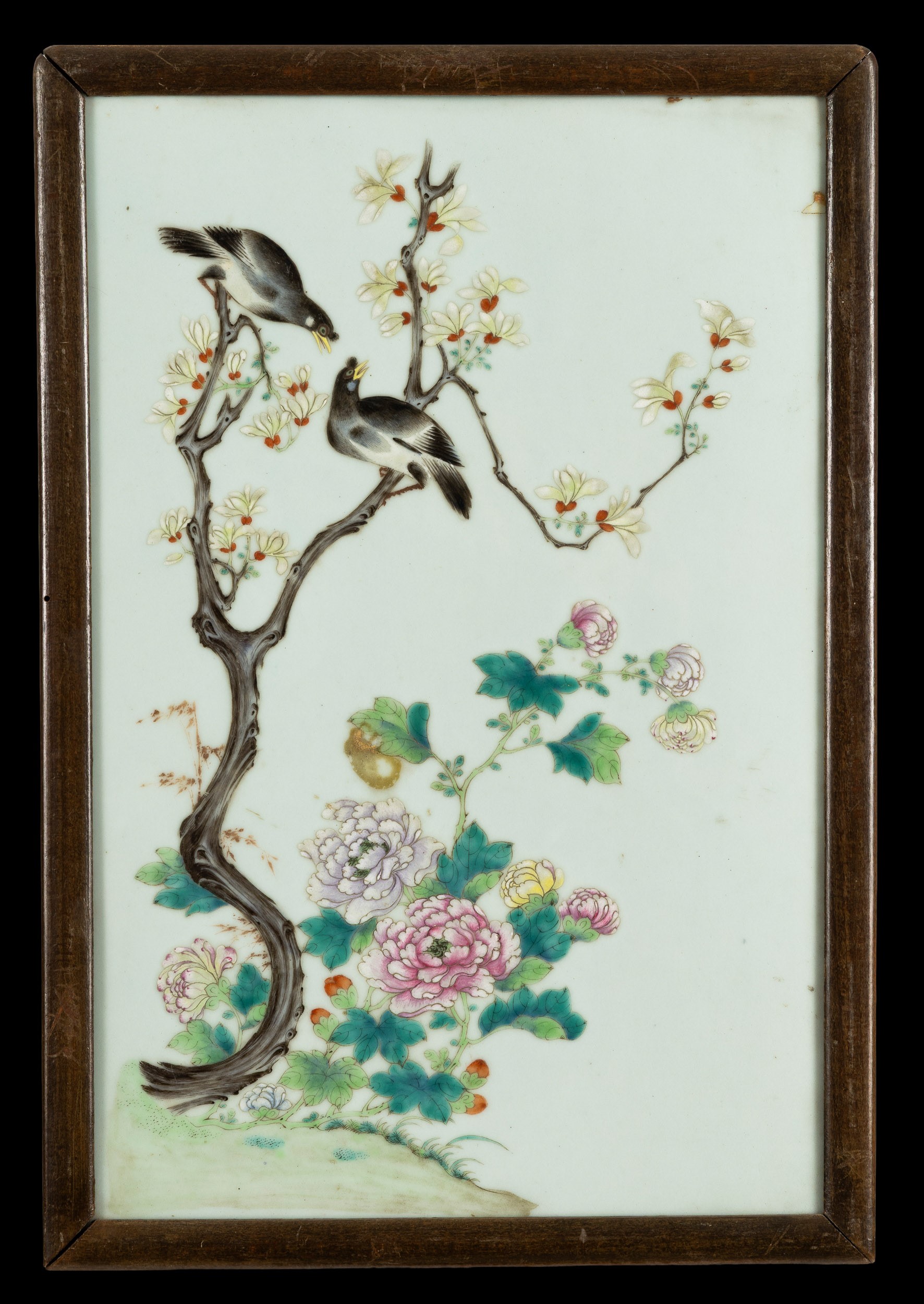 Coppia di placche in porcellana, Famiglia Rosa, rami con fiori e uccelli, Dinastia Qing (Cina), X...