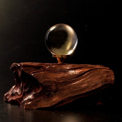 Purissima Sfera di Citrino con Certificato Algt su Base in Legno e Ottone