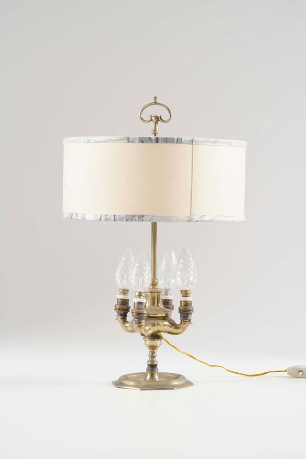 Lampada da tavolo in metallo a quattro luci
