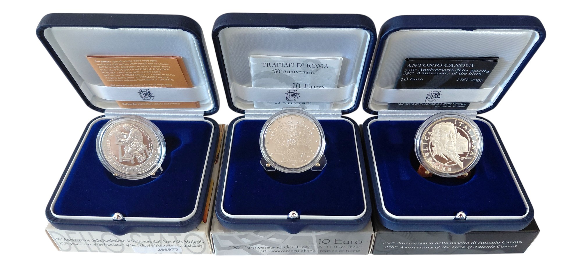 Italia, 2007 — 3 monete da 10 Euro FS in argento 925‰ (Proof), Scuola dell’Arte della Medaglia