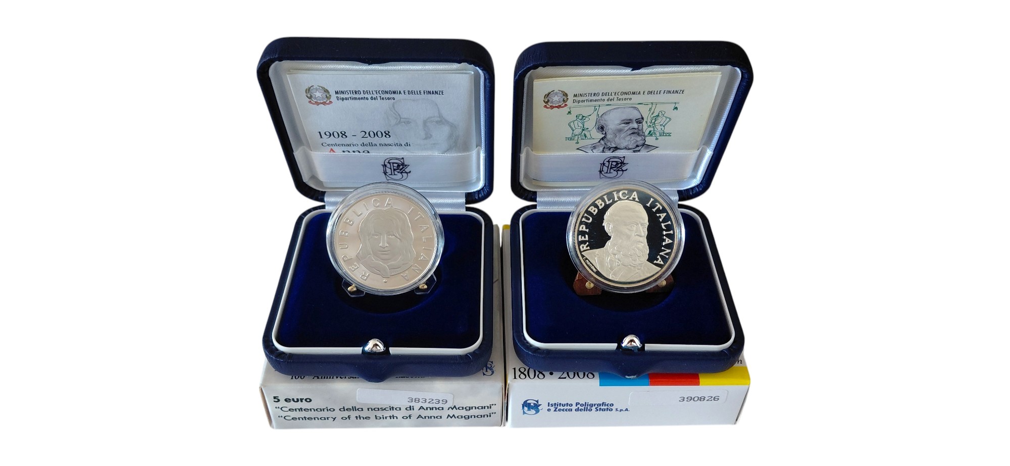 Italia, 2008, 2 monete da 5 Euro in FdC in argento 925/‰ con certificato: Anna Magnani (1908–2008...
