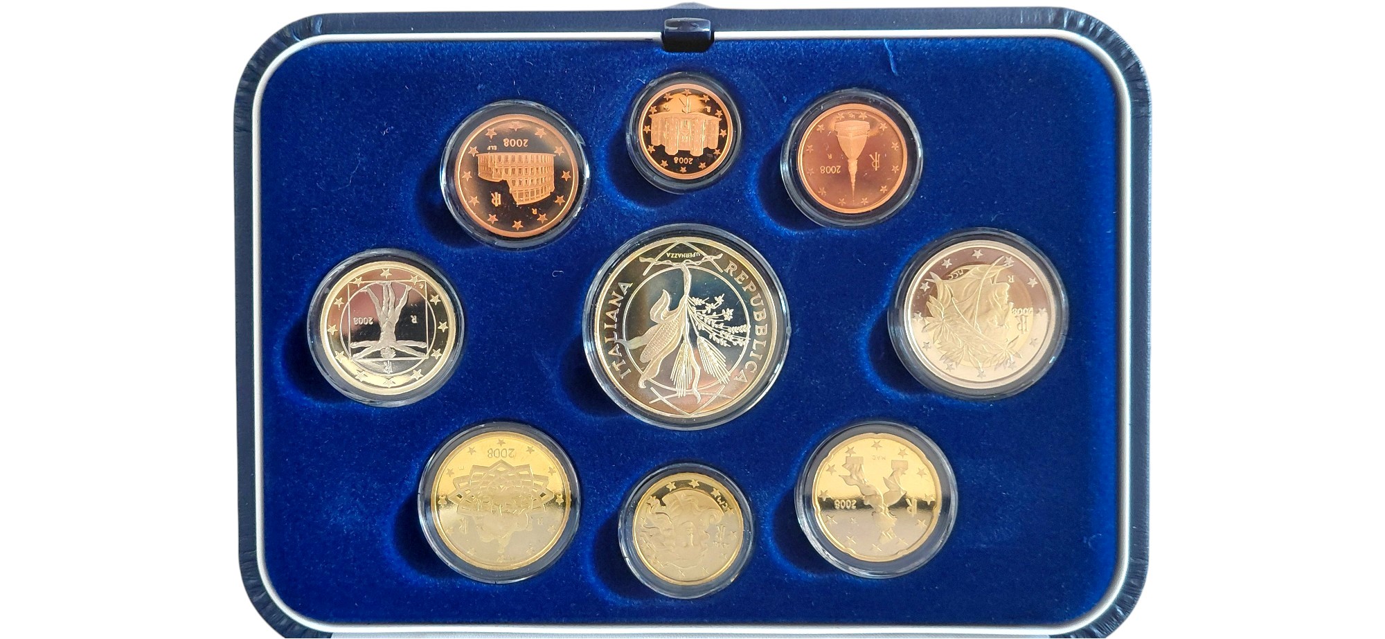 Italia, 2008, divisionale in Euro «Fondo Specchio» (Proof/PP), 30° anniversario IFAD, 9 monete