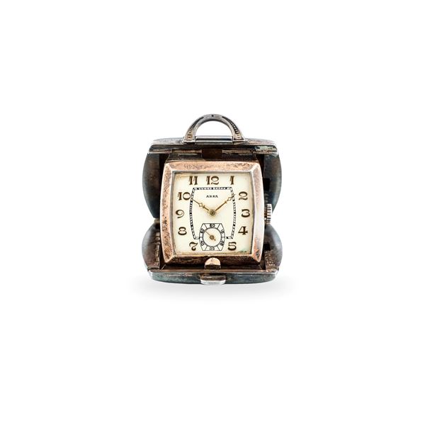 Travel Watch in argento, quadrante argentè con numeri Decò e piccoli secondi al sei, circa 1930
