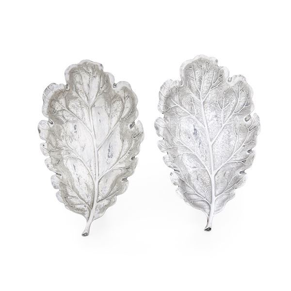 Coppia di saliere a foglia. Argentiere Clementi, Bologna per Maison Gianmaria Buccellati, Italia XX-XXI secolo