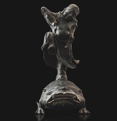 Cina, Dinastia Ming (XVII secolo), Grande figura di immortale Liu Haichan con rospo, bronzo