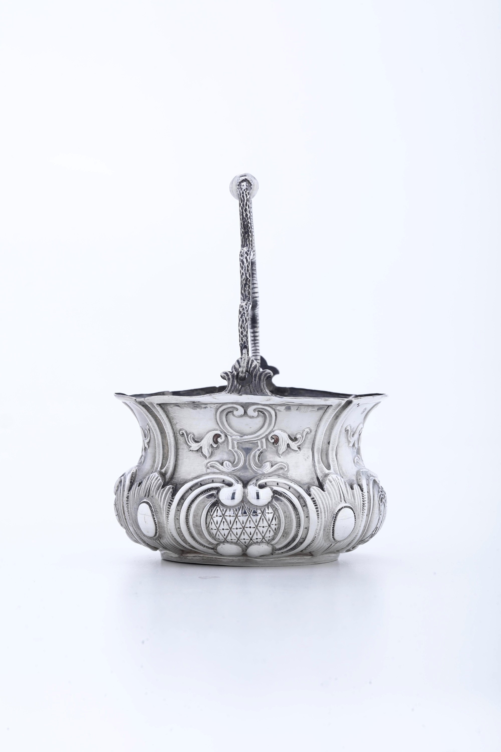 Giuseppe Vernoni, Secchiello, argento fuso sagomato e sbalzato, Torino (primo quarto del XIX seco...