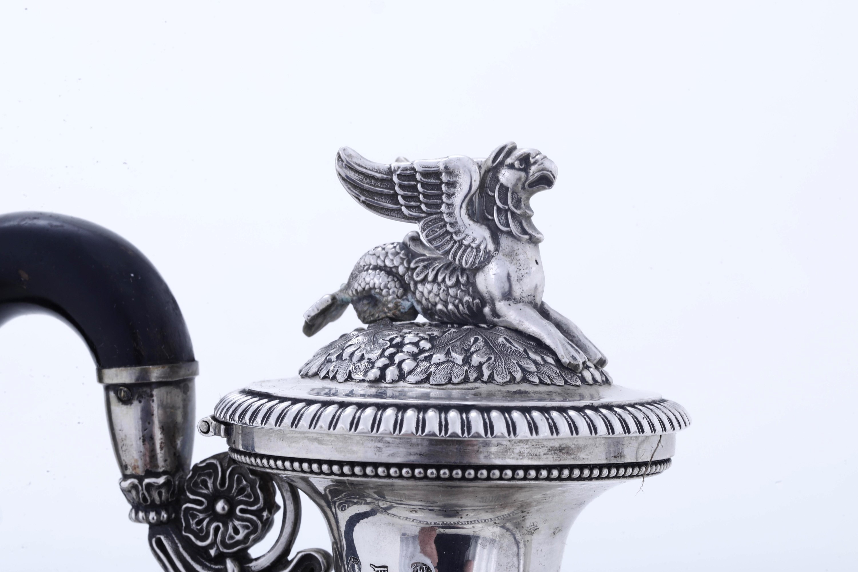Luca Franceschini (1838-1864), Grande caffettiera neoclassica, argento fuso e sagomato (Milano, X...