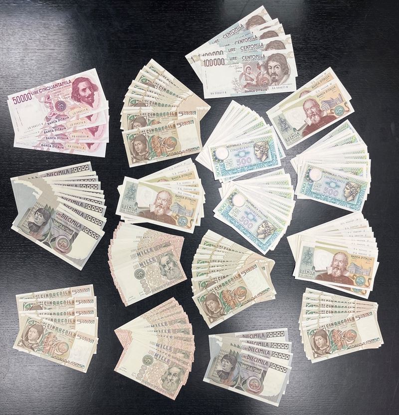 ITALIA REPUBBLICA. Lotto di 249 banconote.  - Auction Light Numismatics - Cambi Casa d'Aste