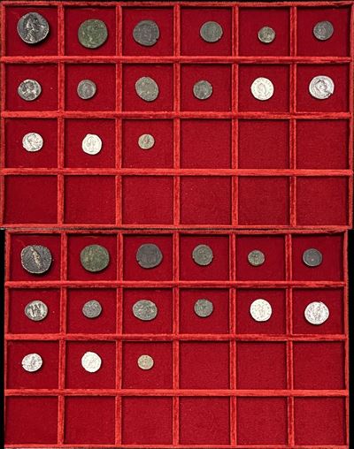 Monetazione mista dell’Impero Romano (I–IV secolo), lotto di quindici monete, argento e rame