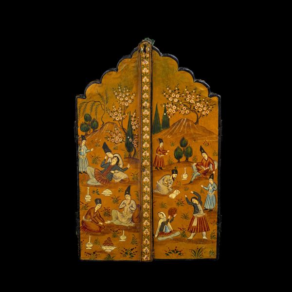Specchio in legno laccato con decori a motivi floreali, Persia, XIX secolo