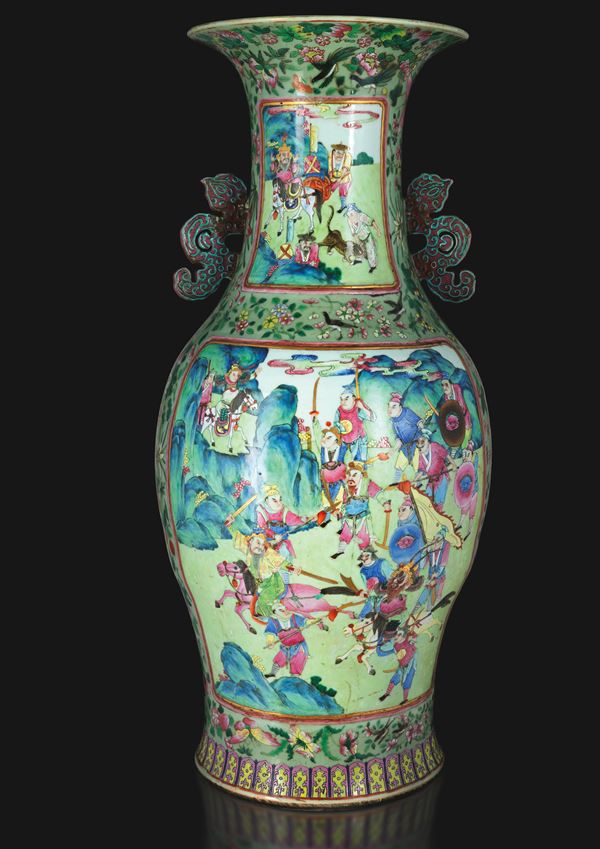 Famille rose porcelain vase depicting battle scenes within reserves and floral decoration, China, Qing Dynasty, Daoguang period (1821–1850).