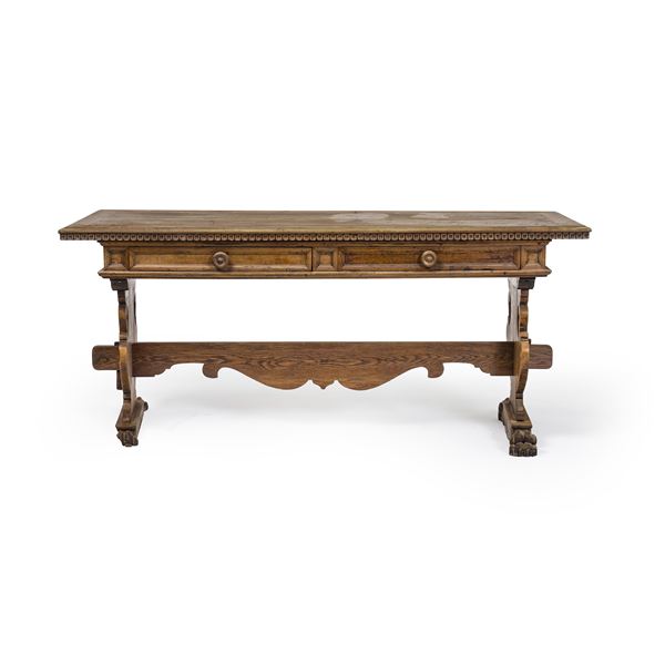 Tavolo in legno in stile rinascimentale. XX secolo