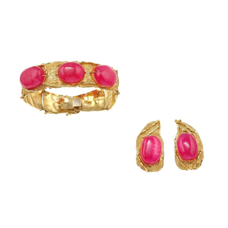 Demi-parure composta da bracciale ed orecchini con calcedonio tinto  - Asta Gioielli - Cambi Casa d'Aste