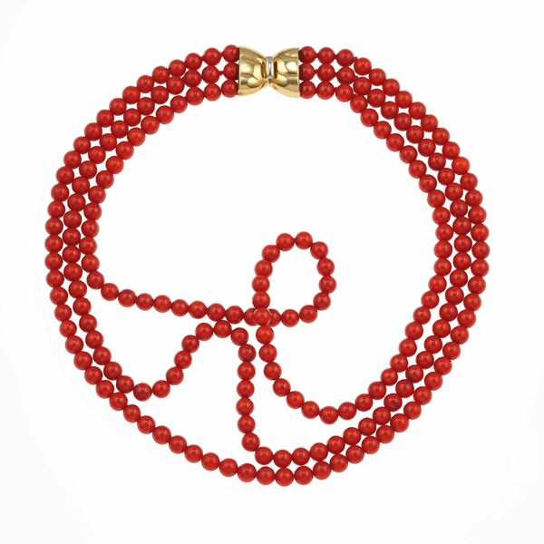 Bamboo coral and gold necklace