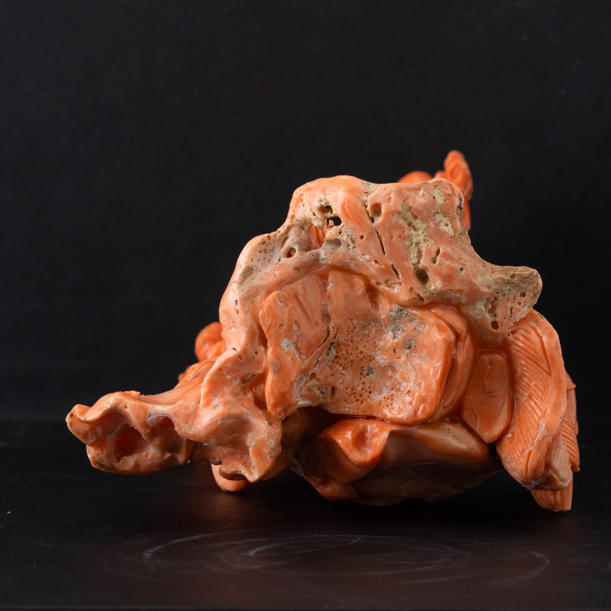 Figura di Budai in corallo, Cina, Dinastia Qing, XIX secolo