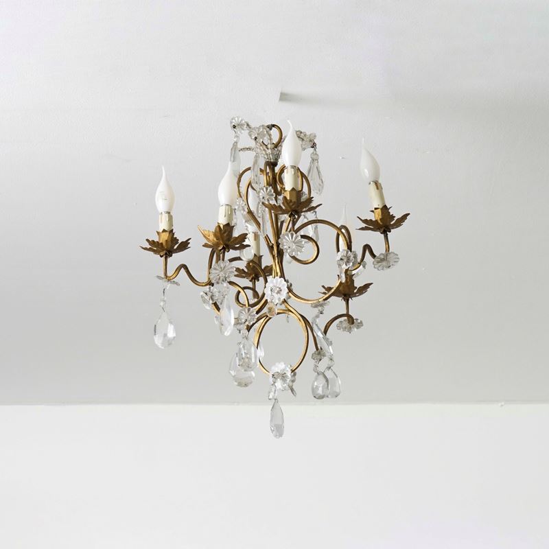 Lampadario a sei luci in metallo dorato e cristalli. XX secolo  - Asta Antiquariato - Cambi Casa d'Aste