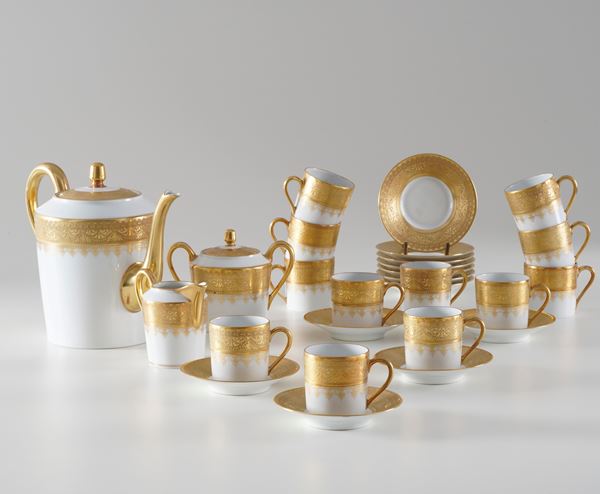Elegante servizio da caffé.  Francia, Limoges, Manifattura Cador, seconda metà del XX secolo.