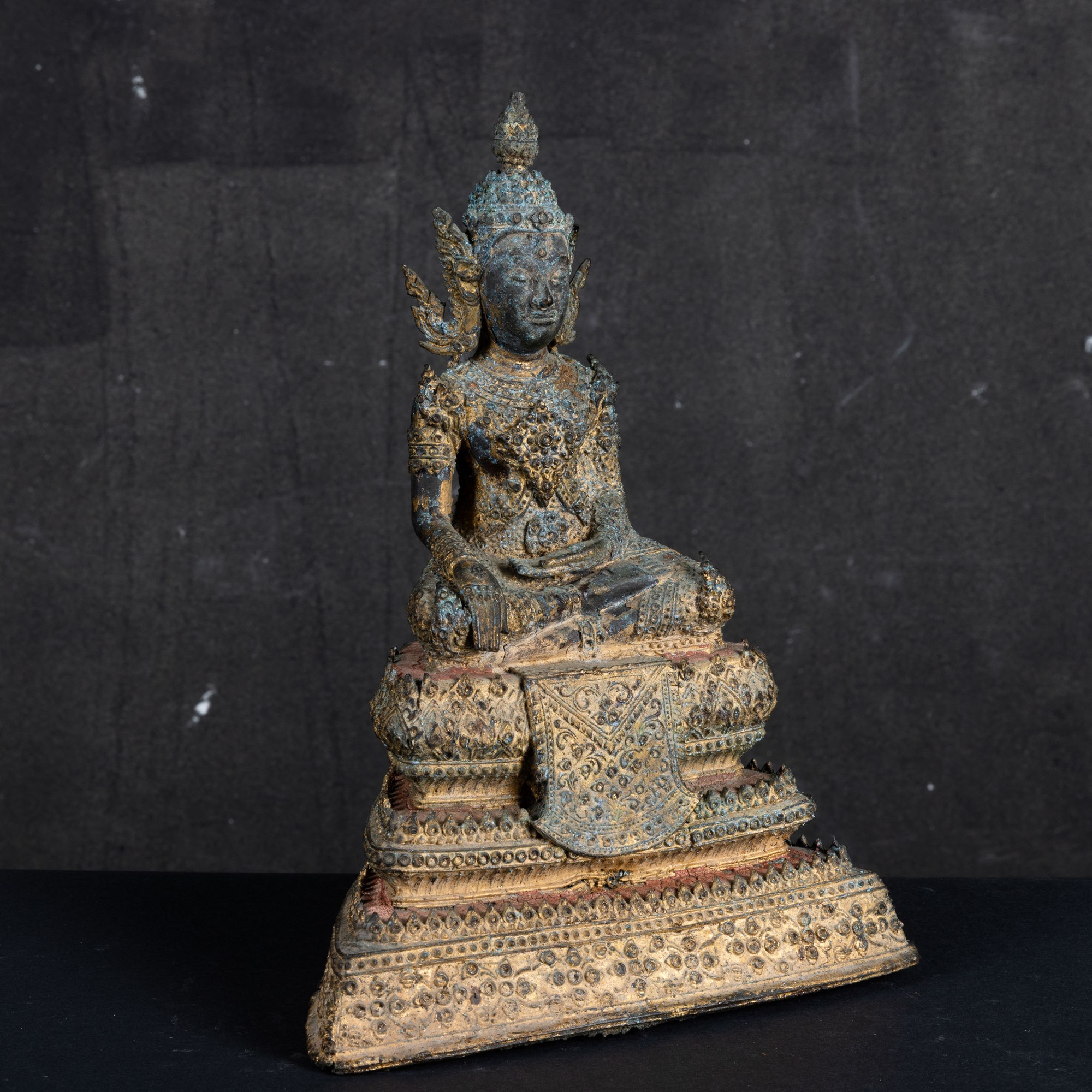Buddha Sakyamuni, Figura in bronzo, Tibet, XIX secolo