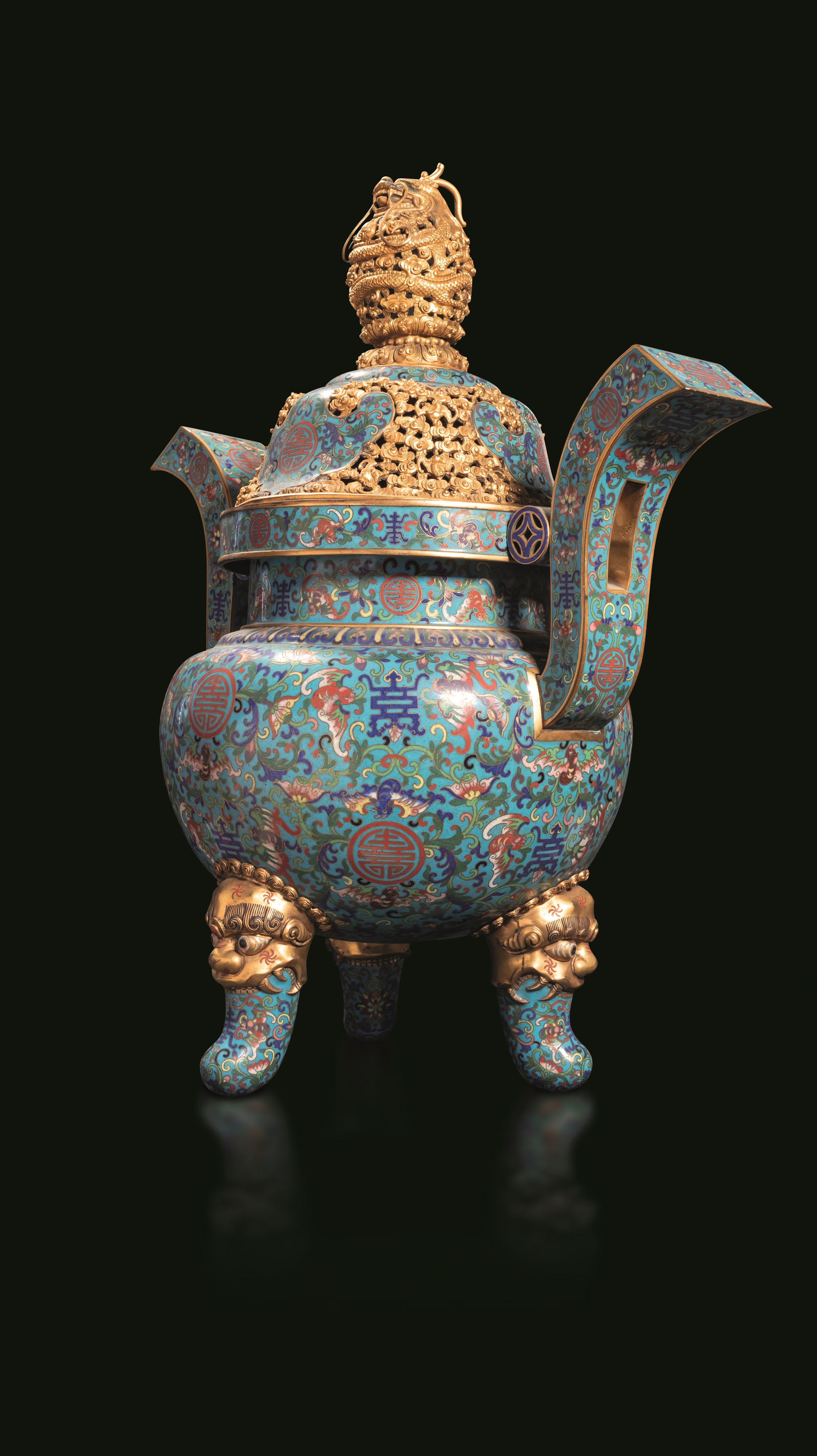 Cina, Incensiere tripode a smalti policromi cloisonné con coperchio (simbolo Shou), Dinastia Qing...