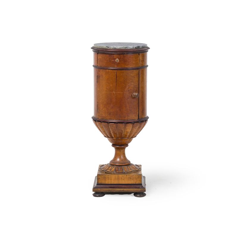 Comodino a colonna. XIX secolo  - Auction Antiques and Frames - Cambi Casa d'Aste