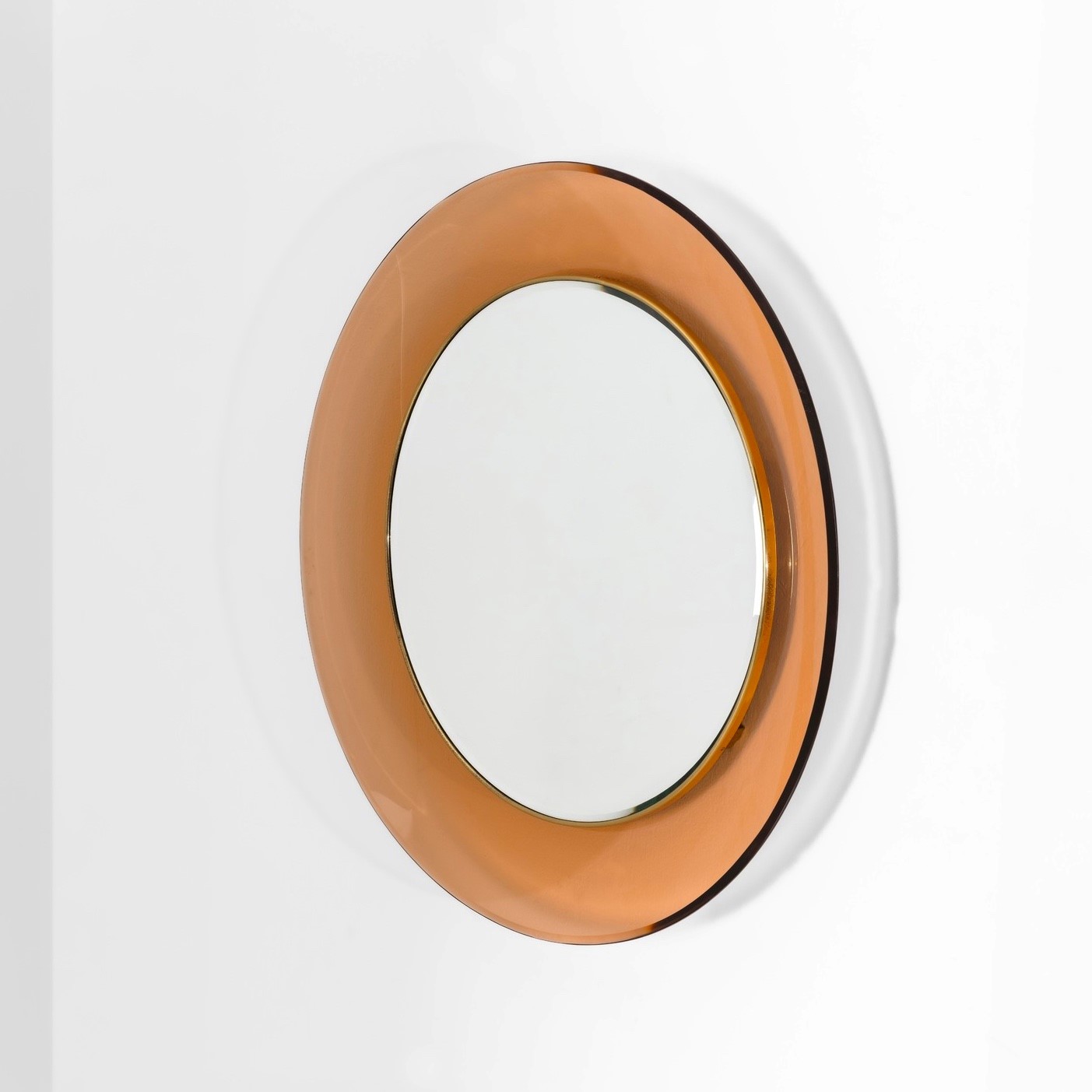 Max Ingrand - Specchiera mod. 1669 in vetro colorato, specchiato e ottone