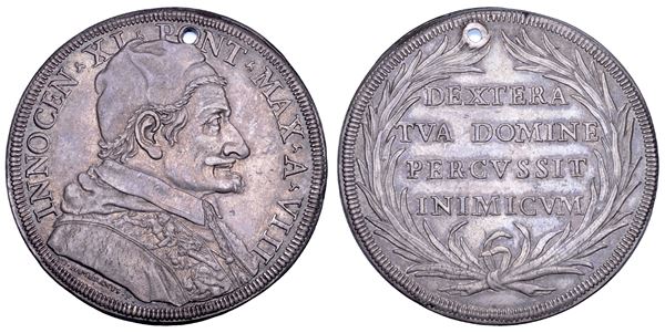 STATO PONTIFICIO. INNOCENZO XI (Benedetto Odescalchi), 1676-1689. Piastra A. VIII. Roma.